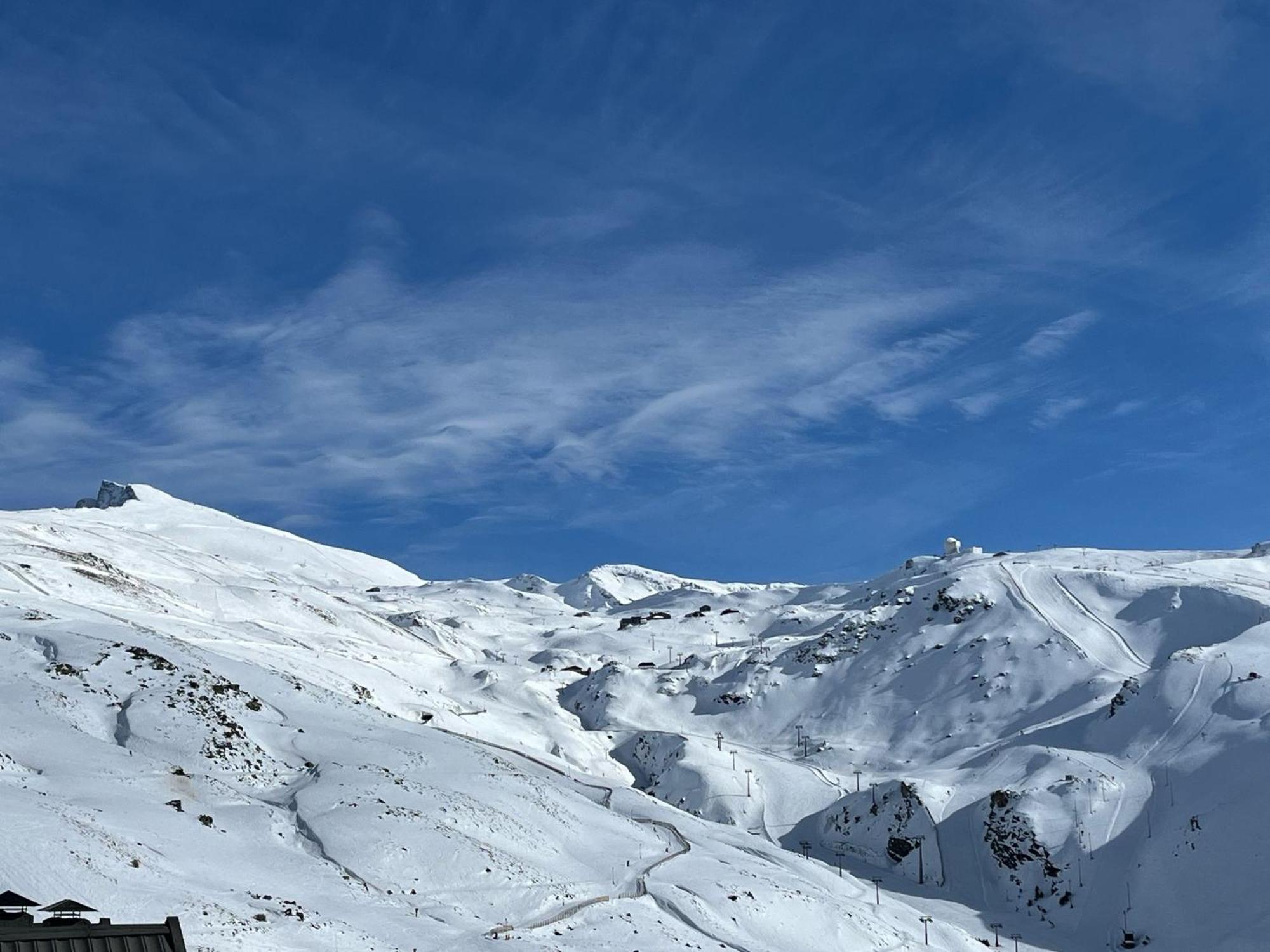 The Snow Con Parking, Wifi Y Terraza *